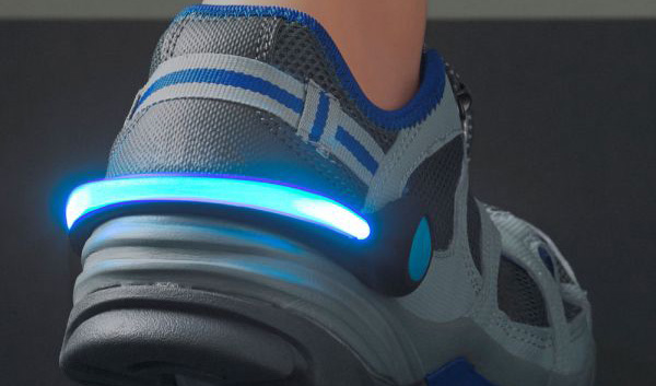 Le clip des chaussures LED pour la course plus sûre avec la